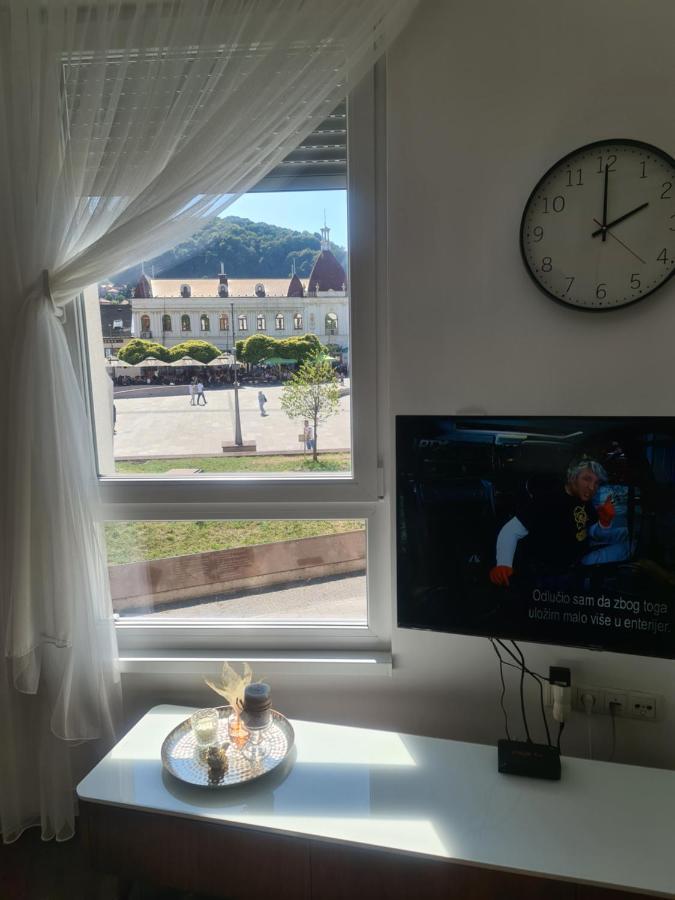 Tuzla Trg - Tuzla Square Lejlighed Eksteriør billede